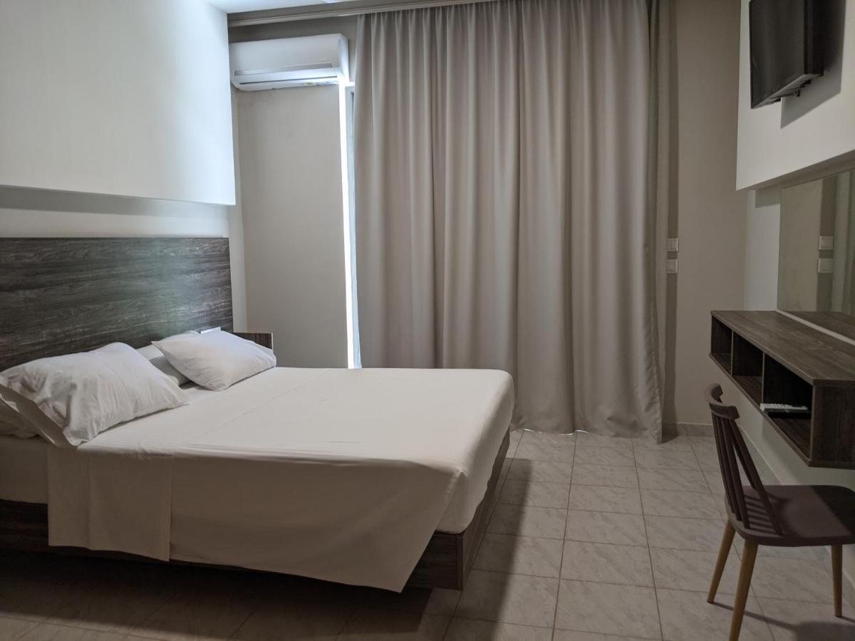 דירות פליראקי Miva Sea View מראה חיצוני תמונה