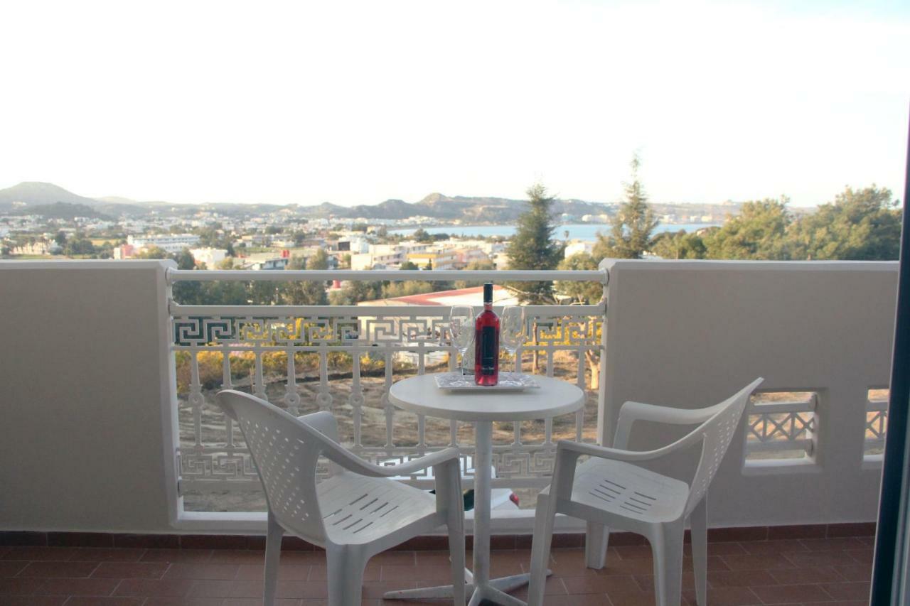 דירות פליראקי Miva Sea View מראה חיצוני תמונה
