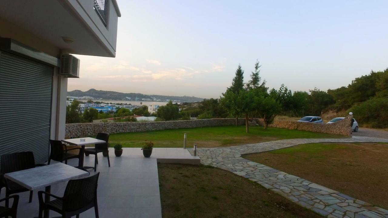 דירות פליראקי Miva Sea View מראה חיצוני תמונה